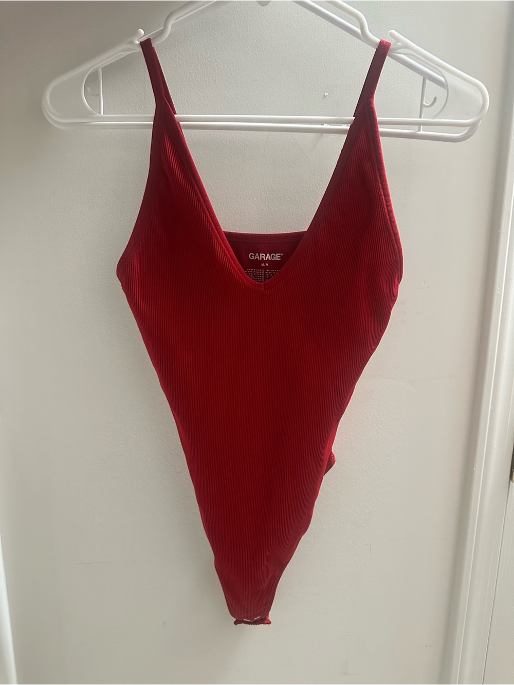 Garage Red Ribbed V-Neck Bodysuit Women’s Size Medium